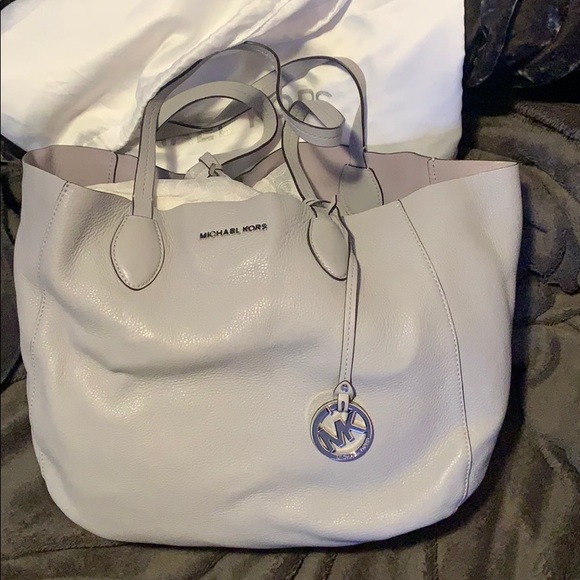 Michael Kors Reversible tote - Picture 4 of 4